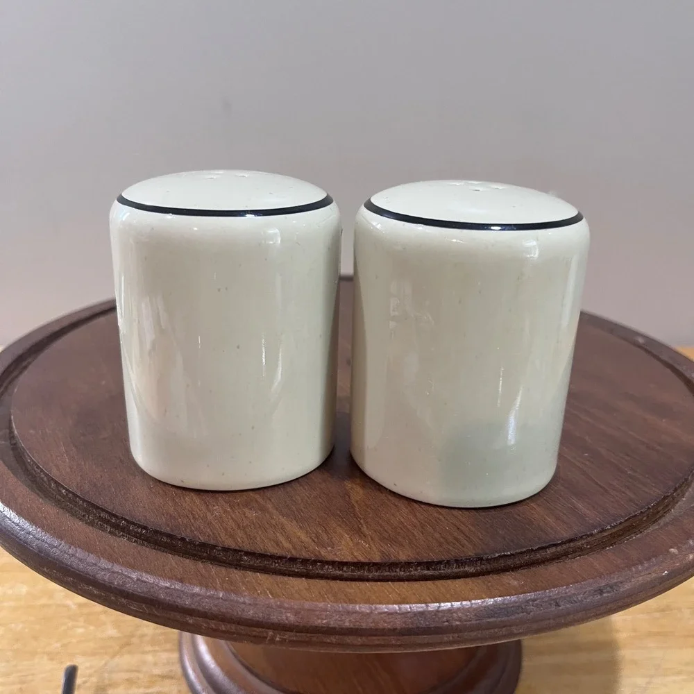 Pottery By Kathy charming pair